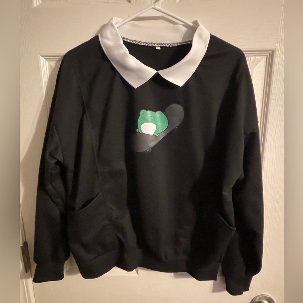 Juniors size M sweatshirt
